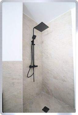 Moderne Dusche - 