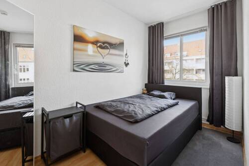 Schlafzimmer - 2 Zimmer Etagenwohnung zum Kaufen in Berlin