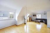 Wohn- und Esszimmer - 3 Zimmer Etagenwohnung in Ludwigsburg