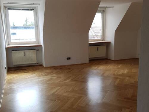 Zimmer - Etagenwohnung mit 108,00 m² in Traunstein zur Miete