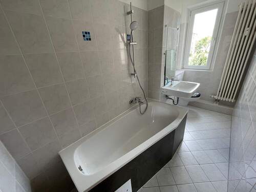 Beispielbild Badezimmer - 