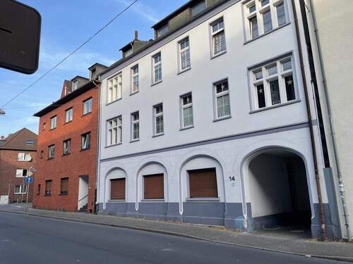 Straßenansciht Haus 5 - 