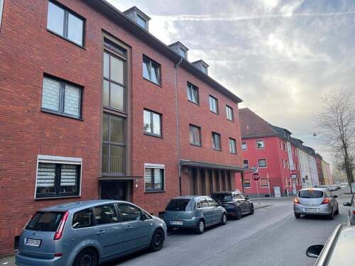 Straßenansciht Haus 7 - 