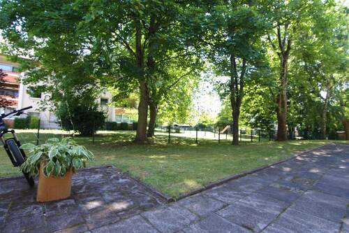 Spielplatz - Etagenwohnung mit 79,00 m&sup2; in Köln zum Kaufen