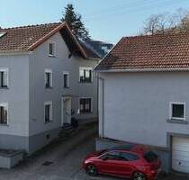 Haus, Garten und Garage. Zwar getrennt voneinander, dennoch bezugsfertig. - Merzig / Besseringen