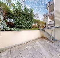 Mehrgenerationenwohnen in Ahrensfelde: Zwei Wohnbereiche mit Balkon und Terrasse