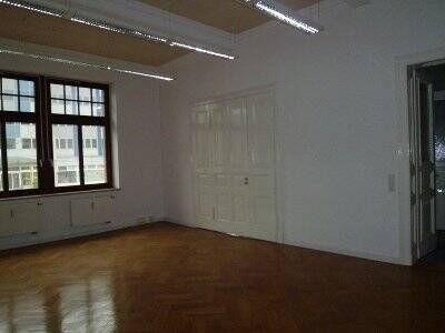 Büro 2 - Etagenwohnung mit 178,00 m² in Gera zur Miete