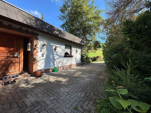 Bild 1 - BUNGALOW MIT VIEL FRISCHER LUFT UND RUHE! KEINE KÄUFERPROVISION!