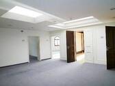 Hausansicht - im Zentrum gelegene Gewerbeeinheit mit knapp 225m²