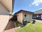 Schuppen hinter dem Carport - 