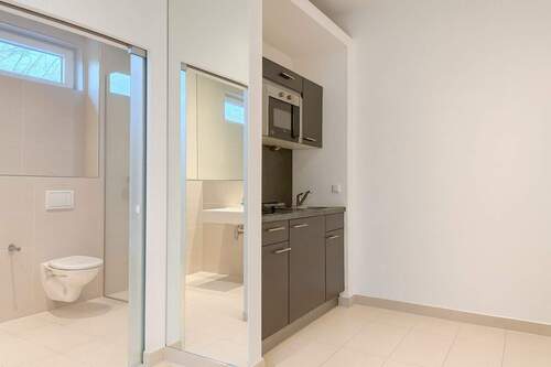 Küchenzeile - Bezugsfrei ! Modernes 1,5-Zimmer-Apartment im 2.OG in Berlin-Dahlem