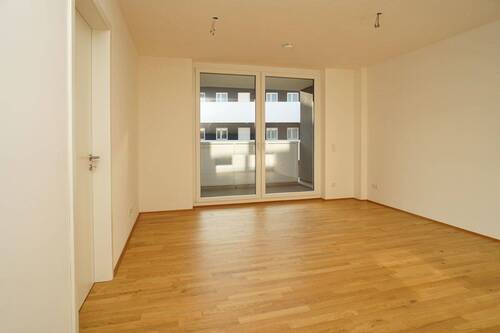 Wohnen - 2 Zimmer Etagenwohnung in Dresden