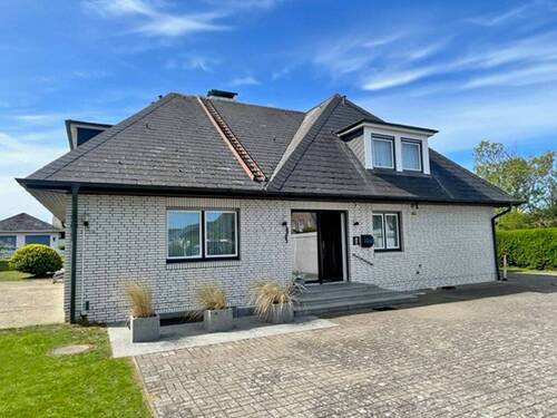 Altbestand - Hauseingang - 