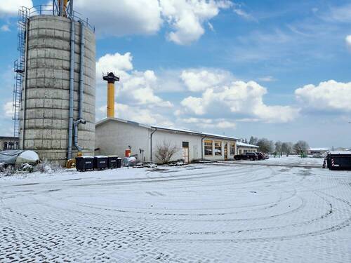 Ansicht mit Hochsiloturm - 