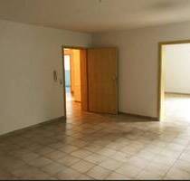 Schöne 1,5-Zimmer Wohnung in Stegaurach inkl. Einbauküche ab sofort (Stadtbusanbindung)
