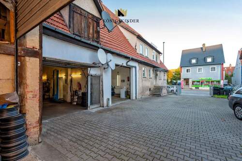 ...in den großen Hof... - 7 Zimmer Mehrfamilienhaus, Wohnhaus in Heidenheim-Schnaitheim