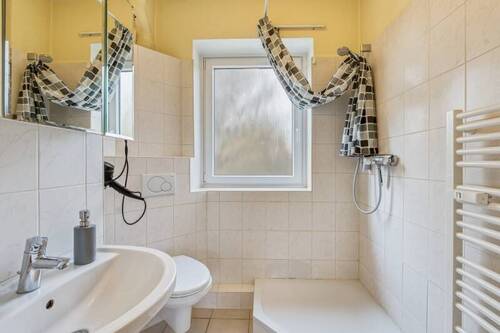 Modernes Duschbad - 2 Zimmer Etagenwohnung in Kiel