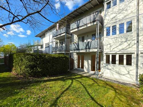 Erdgeschosswohnung mit Terrasse und eigenem Gartenanteil - 2 Zimmer Etagenwohnung zum Kaufen in Ottobrunn