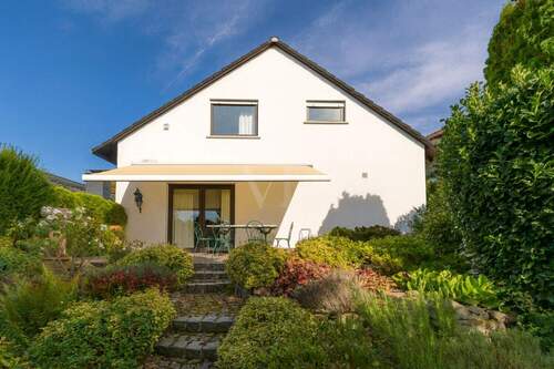 Außenansicht - 7 Zimmer Einfamilienhaus zum Kaufen in Königstein im Taunus