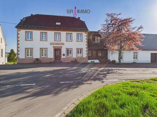 Bild 1 - Ehemaliges Gasthaus mit großem Saal mit vielfältigen Nutzungsmöglichkeiten