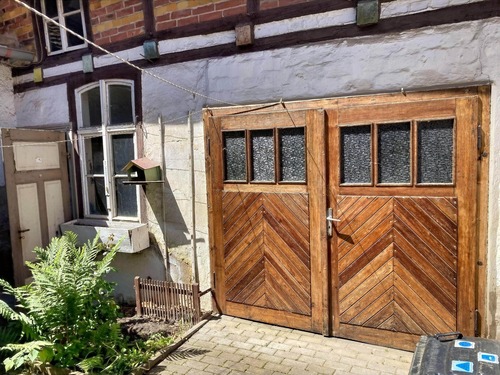 Garage - 