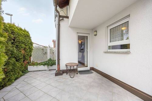 Terrasse - Mehrfamilienhaus, Wohnhaus mit 226,80 m² in Tamm zum Kaufen