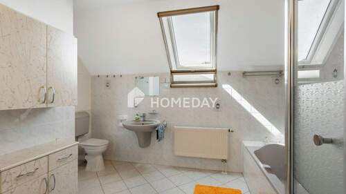 1. OG Badezimmer 1 - 