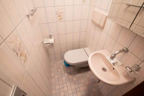 WC - 
