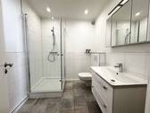 Frisch saniertes Badezimmer - 