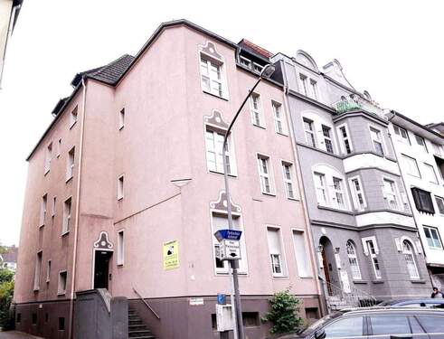 Straßenansicht Haus 1 - 1 Zimmer Mehrfamilienhaus, Wohnhaus zum Kaufen in Essen