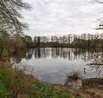 *** seltener SEEBLICK in einer der TOP LAGEN von GANDERKESEE HEIDE mit GARAGE und WINTERGARTEN ***