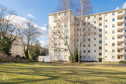 Außenansicht - (KI generiert) - Ruhig gelegen: Lichtdurchflutete 3-Zimmer-Wohnung in Berlin-Mariendorf