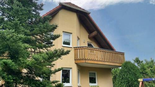 Gartenseite - Charmante Immobilie mit Einliegerwohnung