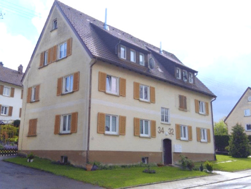 AUßENANSICHT - Zentrumsnahe, gepflegte Dachgeschosswohnung