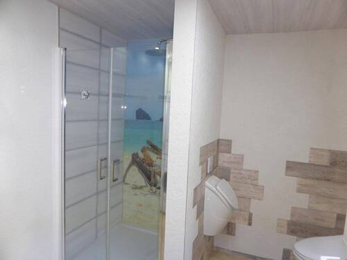 Duschbad im Erdgeschoss - 