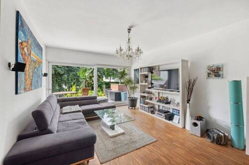 Bild 1 - Attraktive Hochparterre Wohnung mit großer Terrasse und Garten in Berlins begehrtem Zehlendorf