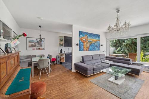 Wohn- und Essbereich - 2 Zimmer Etagenwohnung zum Kaufen in Berlin