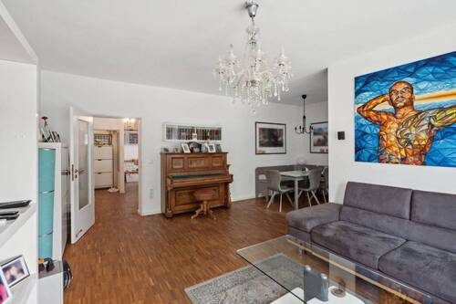 Wohn- und Essbereich - Etagenwohnung mit 83,00 m&sup2; in Berlin zum Kaufen