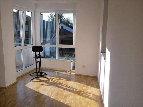 Erker - 3 Zimmer Etagenwohnung in Kösching