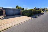 Doppelgarage und Grundstück - 