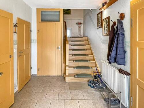 Flur EG - 7 Zimmer Einfamilienhaus zum Kaufen in Gefell