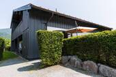 Nebengebäude mit 3 Wohneinheiten - Einfamilienhaus mit 675,00 m&sup2; in Inzell zum Kaufen