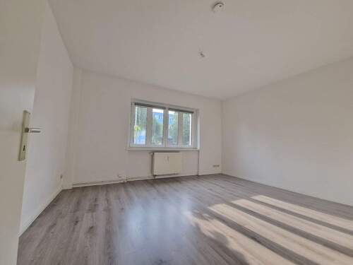 Zimmer1 - 3 Zimmer Etagenwohnung in Magdeburg