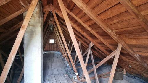 Dachgeschoss Altbau - 