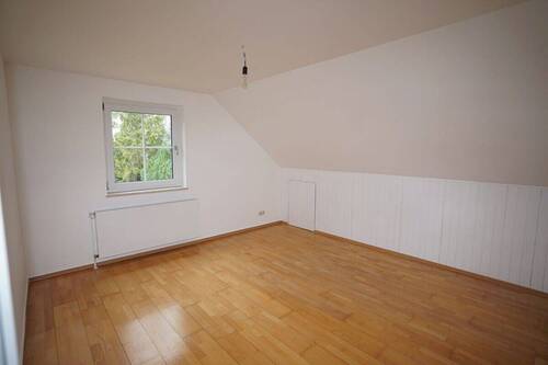 Zimmer 2 OG - 