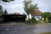 Haus mit Doppelcarport - 