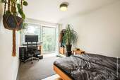 Zimmer mit Balkon im 2. OG - 