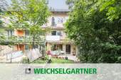 Im Alleinauftrag - Großzügiges 7-Zimmer-Reihenmittelhaus mit weiterem Ausbaupotenzial und Einzelgarage