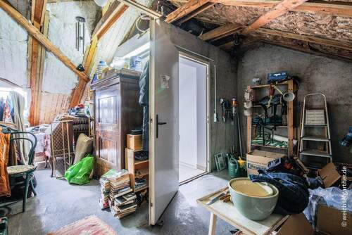 Dachgeschoss mit Potenzial - 