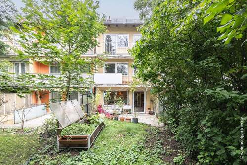 Großzügiges Reihenmittelhaus - 7 Zimmer Reihenmittelhaus zum Kaufen in München